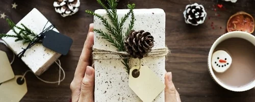 How and when to reach the 2018 holiday shopper