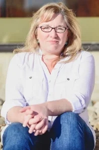  Laura Brady 