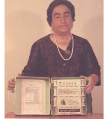   In 1949,    Ángela Ruiz Robles   , a teacher from León, Spain, patented the Enciclopedia Mecánica . 