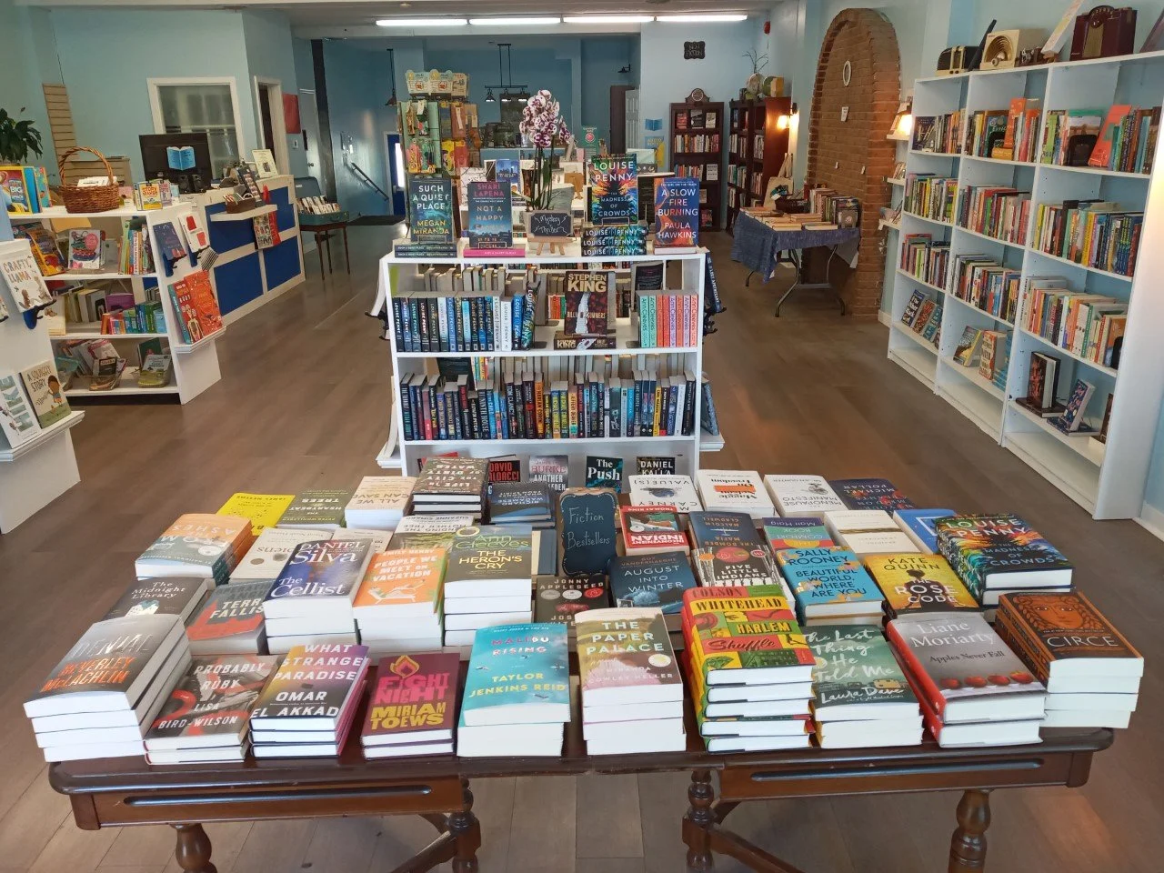 Books on Main interior